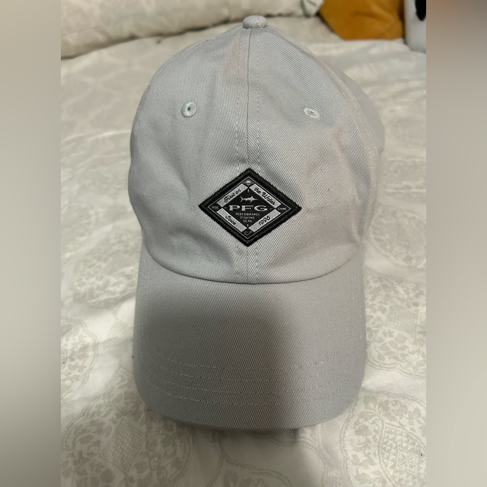 Columbia PFG hat light gray adjustable‎ back